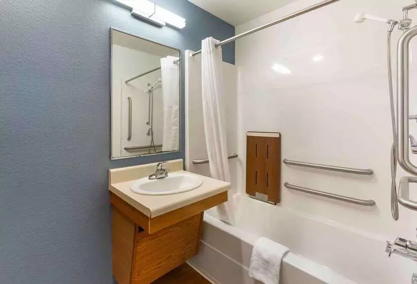 Hotelli Extended Stay America Select Suites   Akron   South