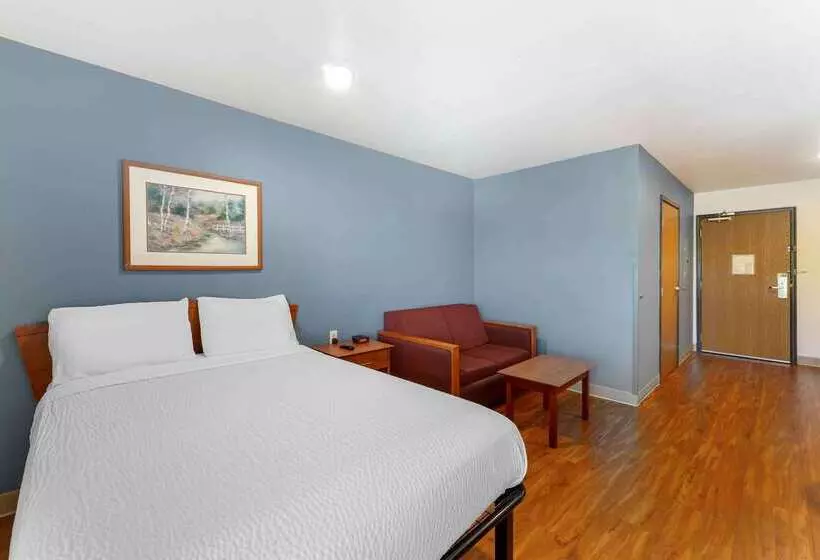 Hotelli Extended Stay America Select Suites   Akron   South