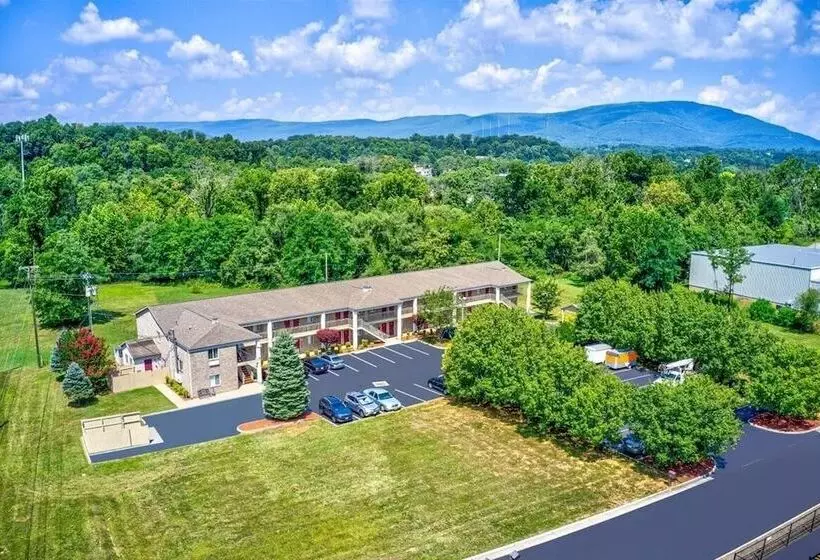 모텔 Affordable Corporate Suites Of Salem