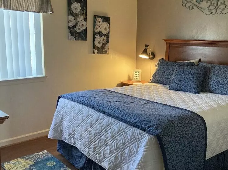 모텔 Affordable Corporate Suites Of Salem