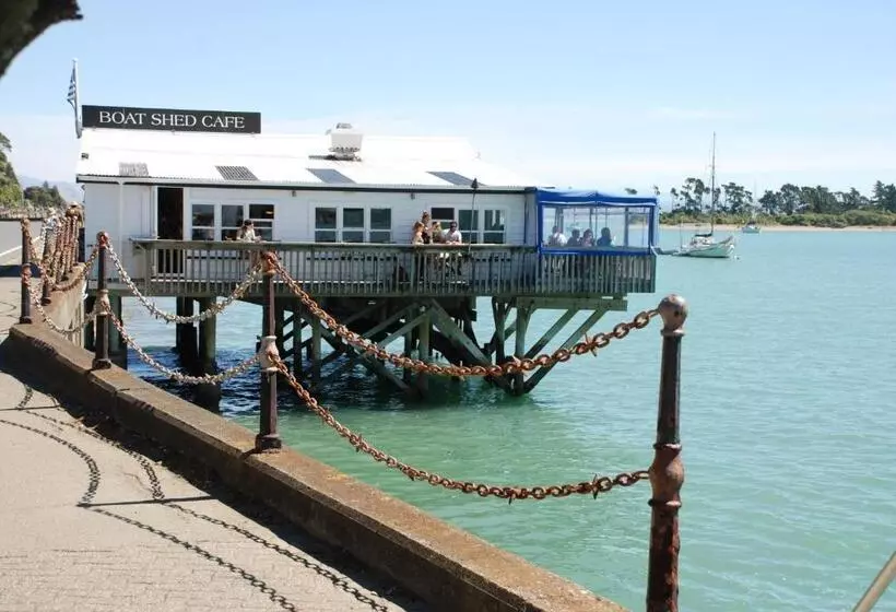 汽车旅馆  Century Park