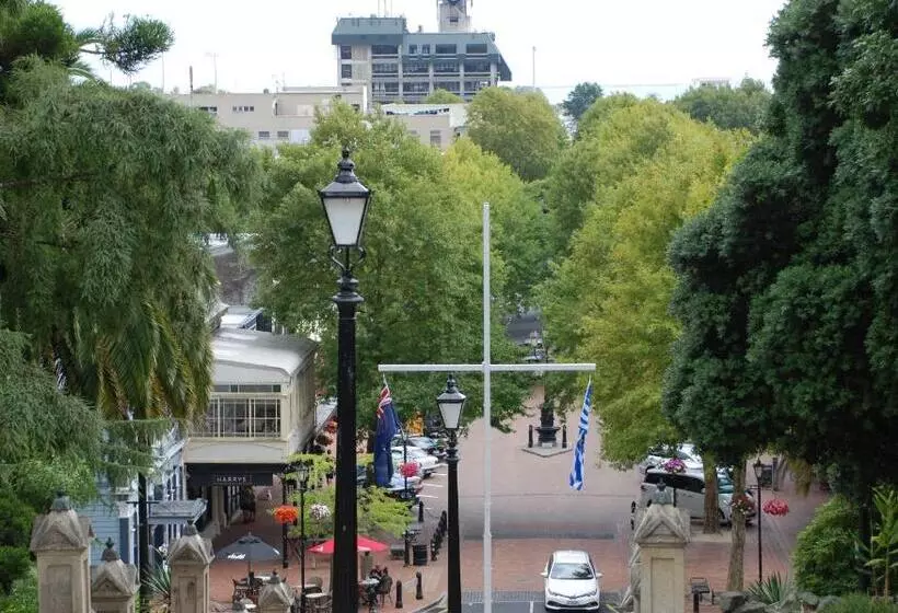 汽车旅馆  Century Park