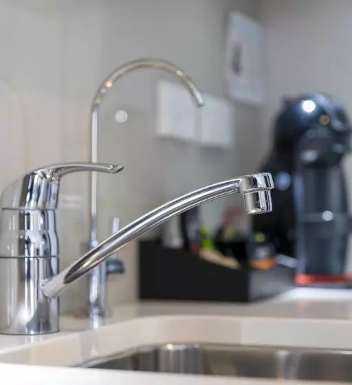 汽车旅馆  Century Park