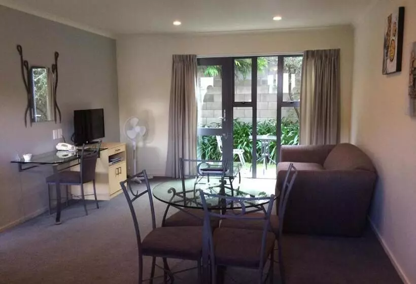 مُتل Chancellor Motor Lodge And Conference Centre