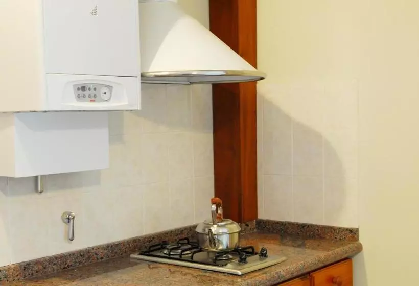 Nuna Ayni Apartments