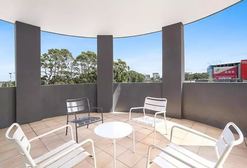 Sydney Airport Suites