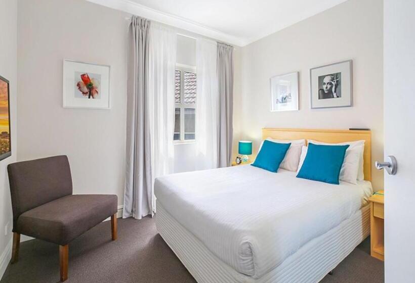 Sydney Airport Suites