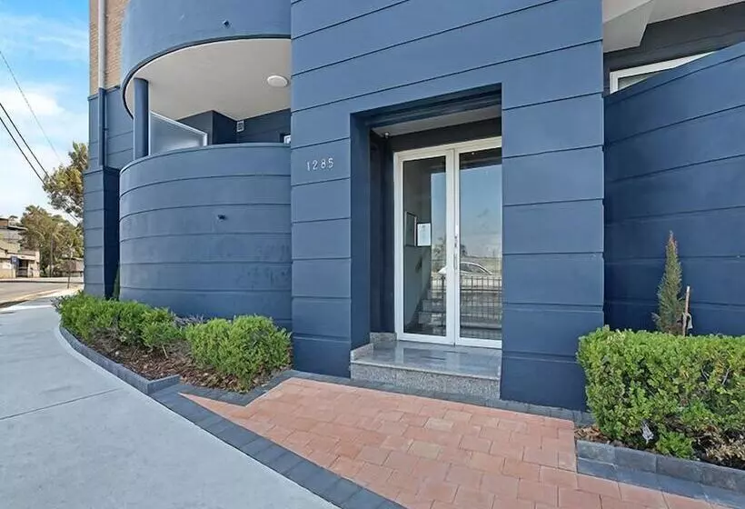 Sydney Airport Suites