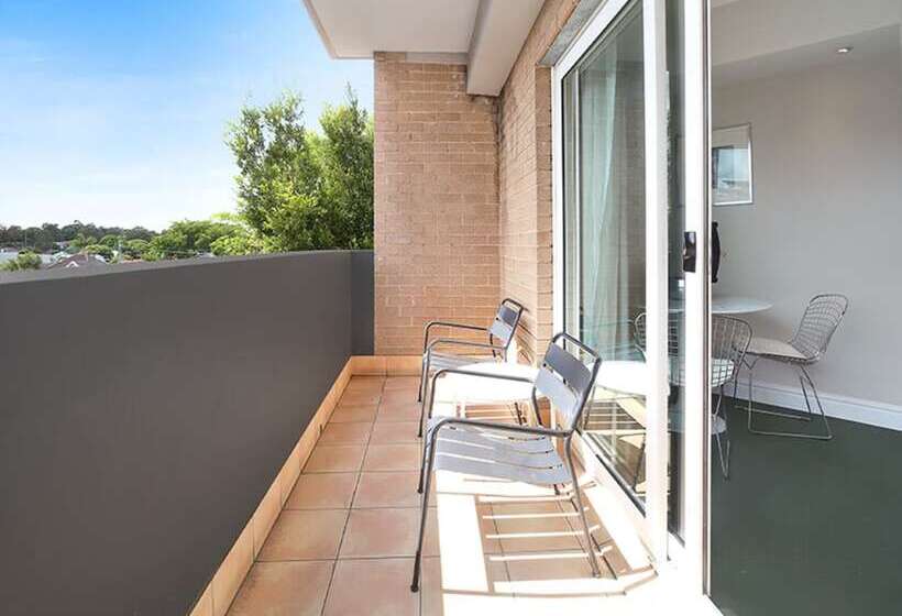 Sydney Airport Suites