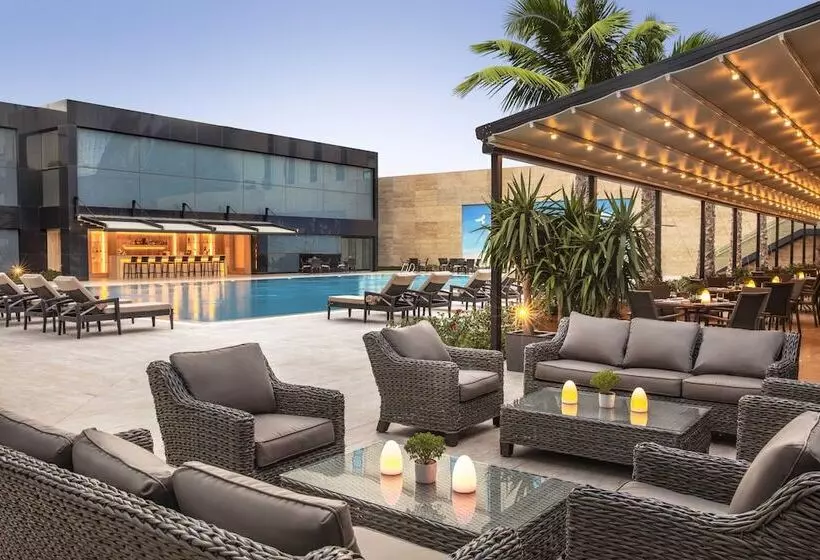 호텔 Burgu Arjaan By Rotana