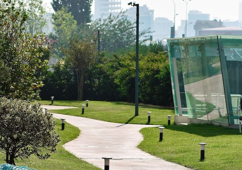 ホテル Burgu Arjaan By Rotana