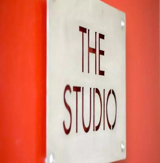 Twofourtwo Boutique Apartments