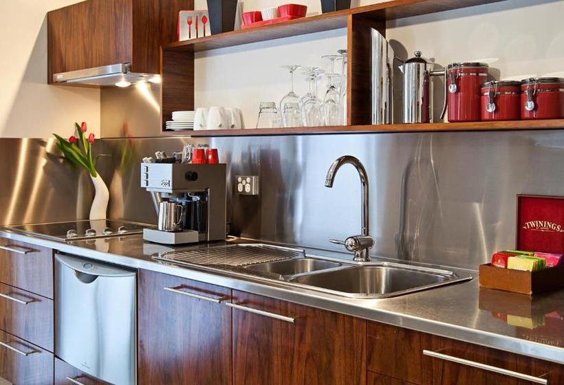 Twofourtwo Boutique Apartments