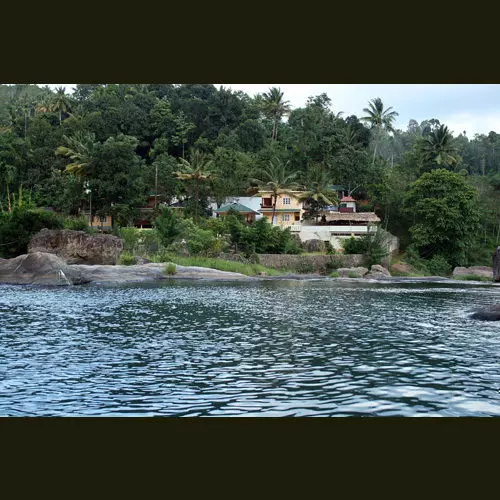 Aruvi Resorts