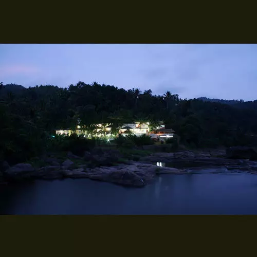 Aruvi Resorts