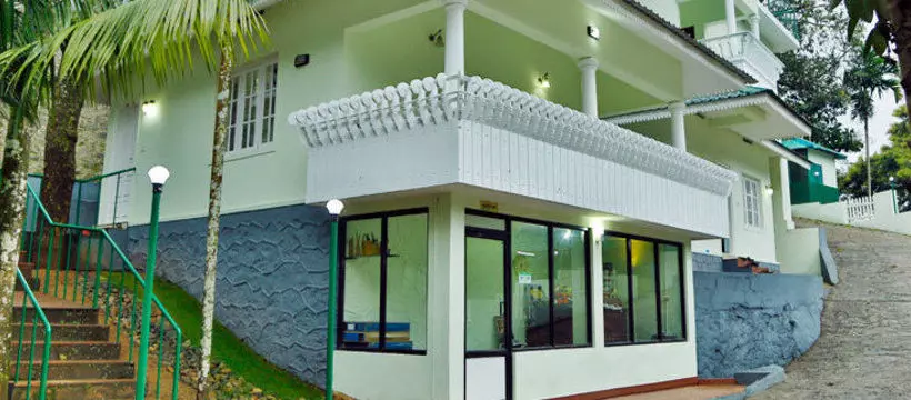 Aruvi Resorts