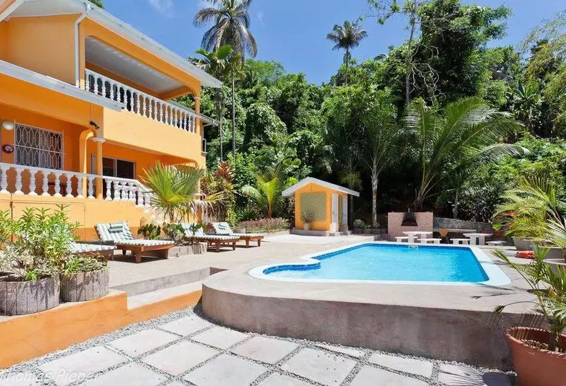 تختخواب و صبحانه Lime Hill Lodge