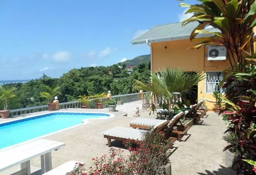 تختخواب و صبحانه Lime Hill Lodge