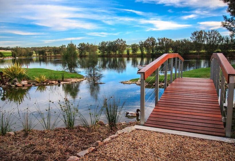 Bed & Breakfast Stonewell Cottages And Vineyards