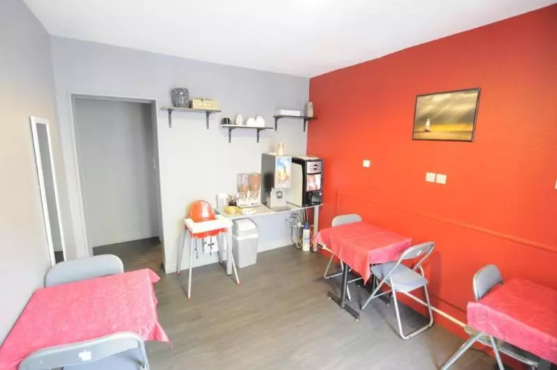 Hipotel Paris Gambetta Republique