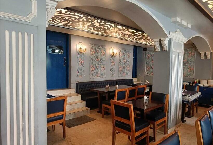 فندق فئة نجمة واحدة Maya Hotel & Restaurant