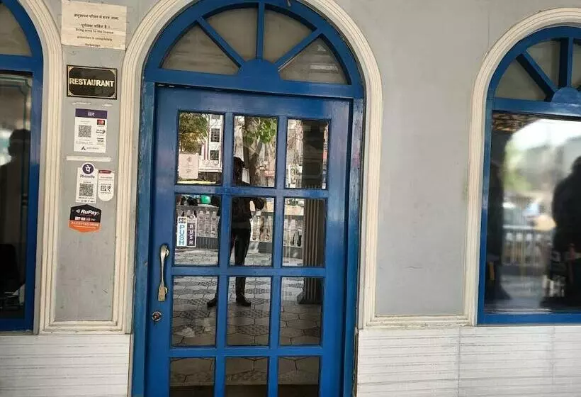 مسافرخانه Maya Hotel & Restaurant