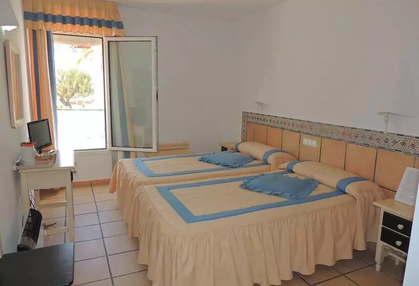 Хостел Virgen Del Mar Holidays