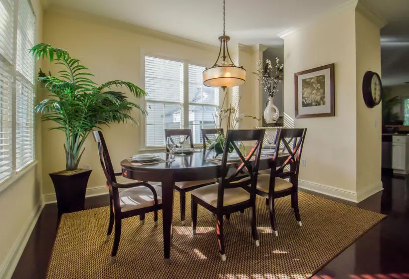 هتل Angler's Reef Resort