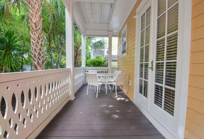 هتل Angler's Reef Resort