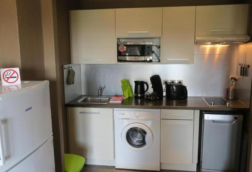 فندق Au Remp'Arts