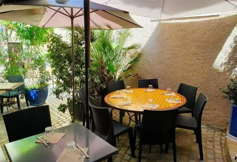 ホテル Au Remp'Arts