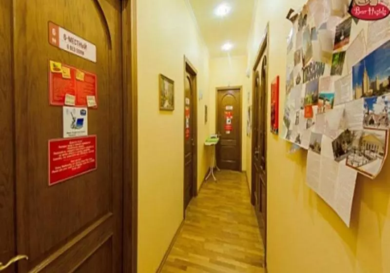 酒店 Bear Hostel On Smolenskaya