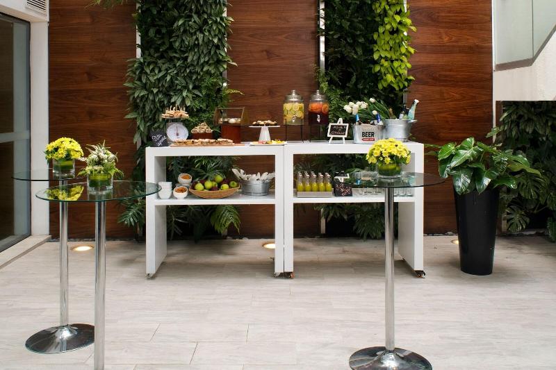 Отель Courtyard By Marriott Lima Miraflores