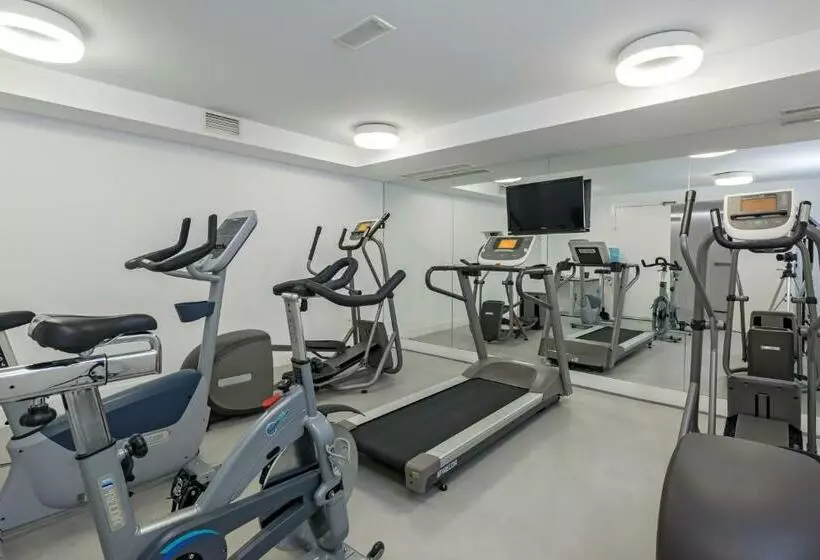 هتل Eurostars Central