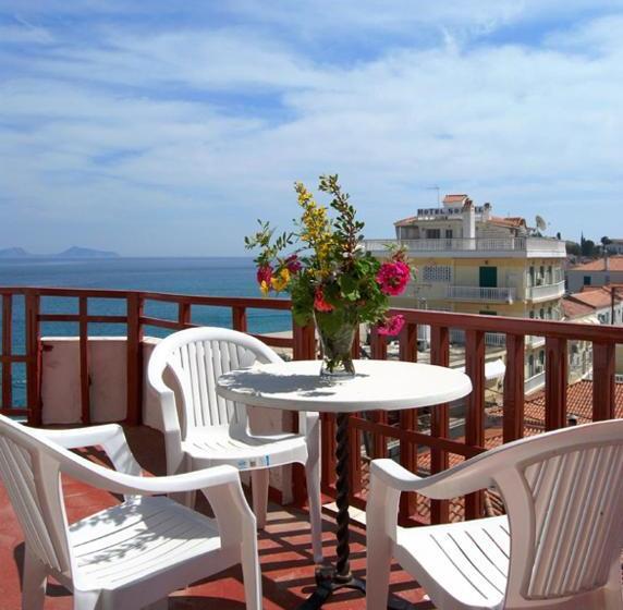 בית מלון כפרי A