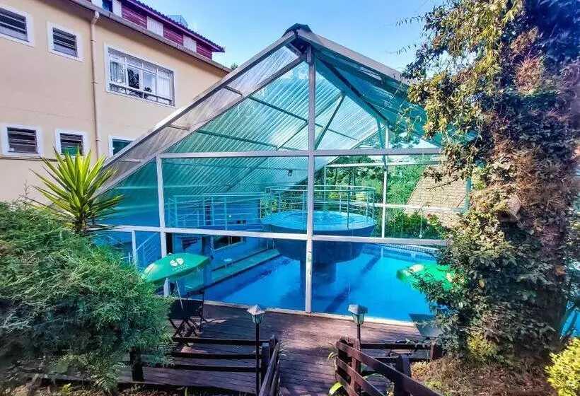 هتل Fazenda Golden Park Campos Do Jordão