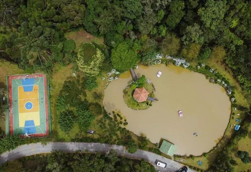 هتل Fazenda Golden Park Campos Do Jordão