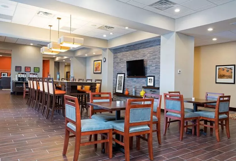 호텔 Hampton Inn Kalamazoo