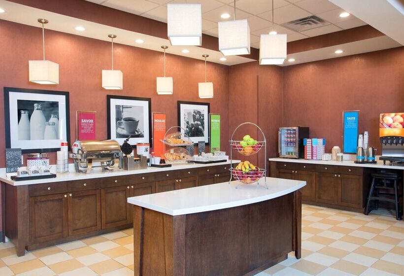 ホテル Hampton Inn Kalamazoo