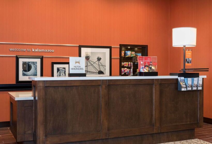 ホテル Hampton Inn Kalamazoo