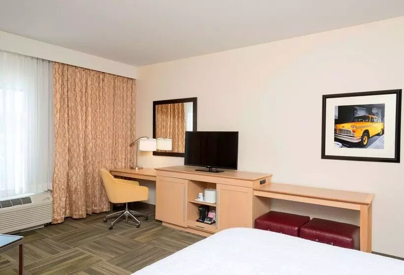 호텔 Hampton Inn Kalamazoo