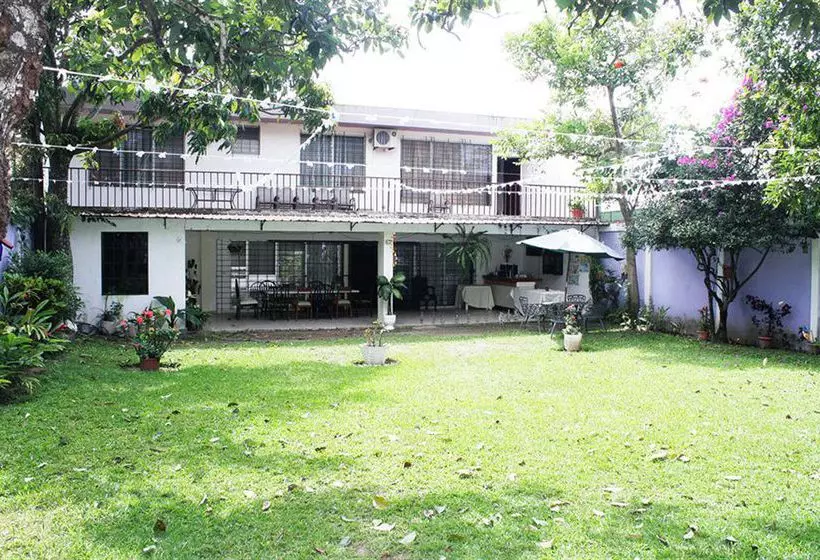 هتل Jardín Del Carmen