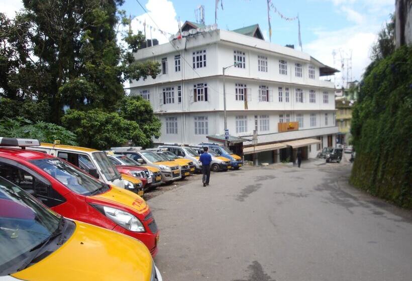 Hotelli Jewel Of The East