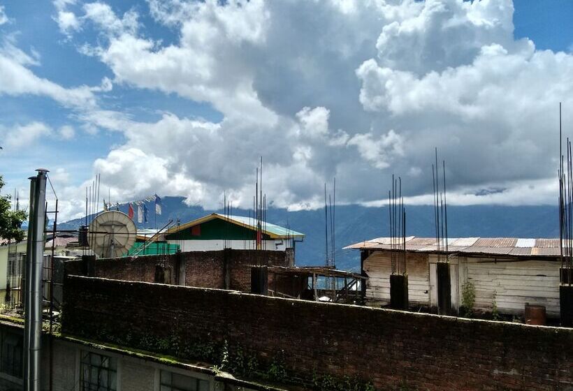 Hotelli Jewel Of The East