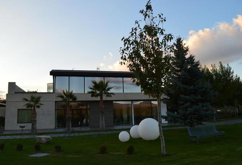 فندق La Fucina di Vulcano