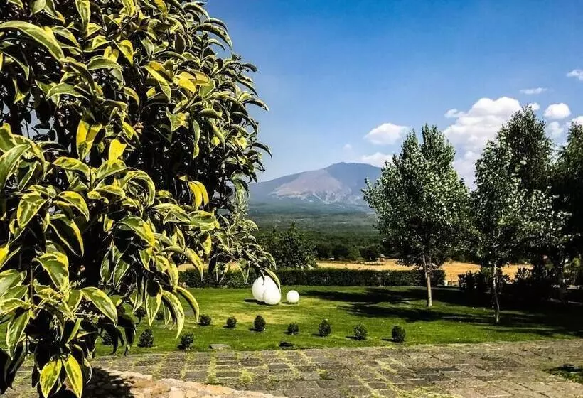 هتل La Fucina di Vulcano