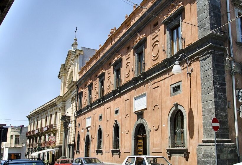 فندق La Fucina di Vulcano