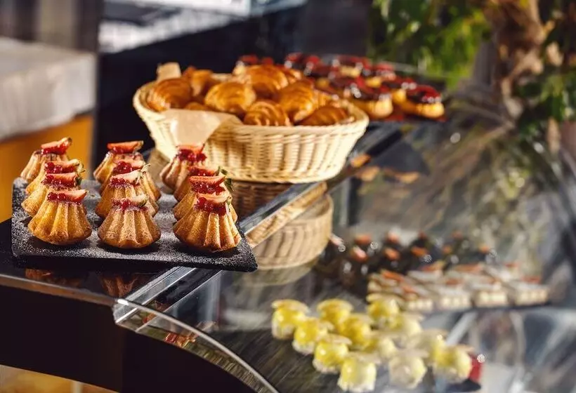 호텔 S & Preference Hualing Tbilisi