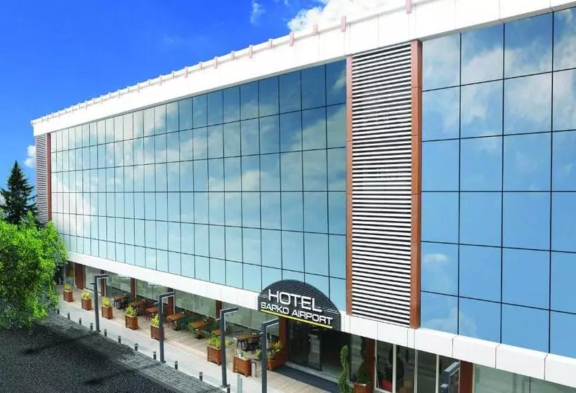 هتل Sapko Airport