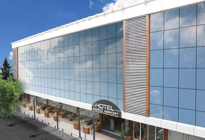 هتل Sapko Airport